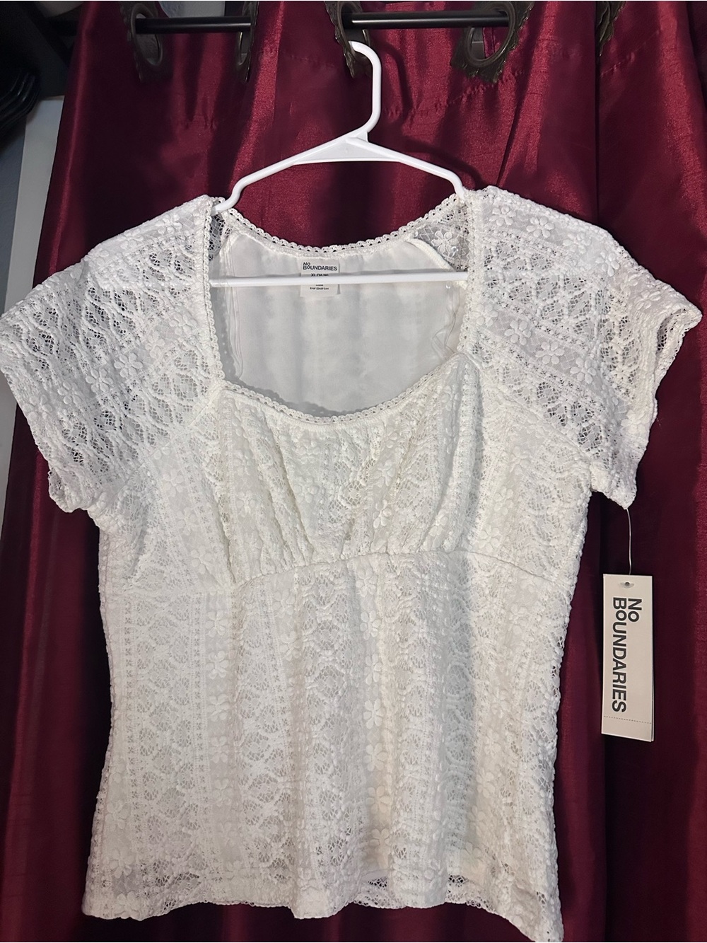 No Boundaries White Lace Short Sleeve Peplum Blouse